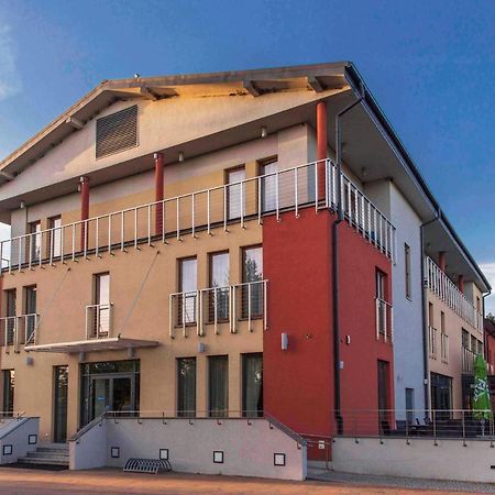 Centrum Wypoczynkowo-Konferencyjne Solaris Лазы Экстерьер фото