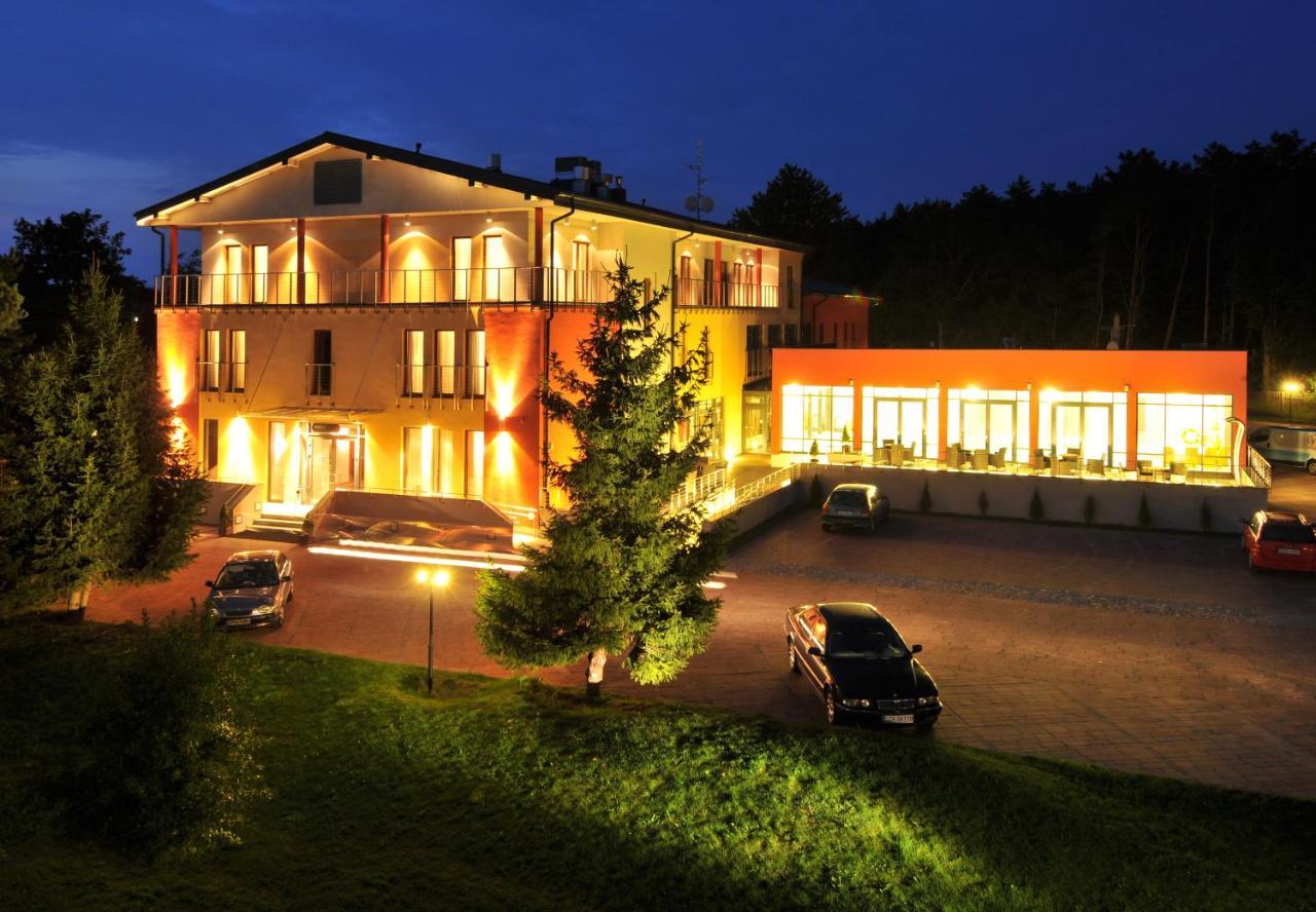 Centrum Wypoczynkowo-Konferencyjne Solaris Лазы Экстерьер фото